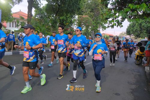 Race photo from Isoplus Run 2024 Surabaya