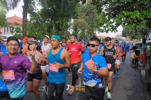 Race photo from Isoplus Run 2024 Surabaya