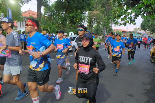 Race photo from Isoplus Run 2024 Surabaya