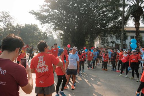 Race photo from Happy One Decade Unpad Runner