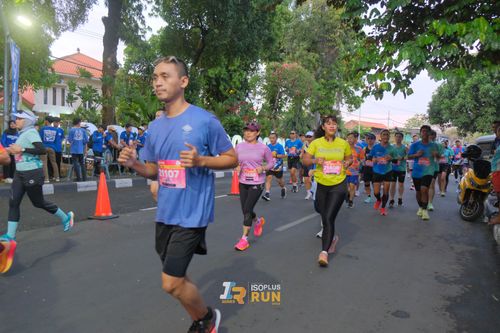 Race photo from Isoplus Run 2024 Surabaya