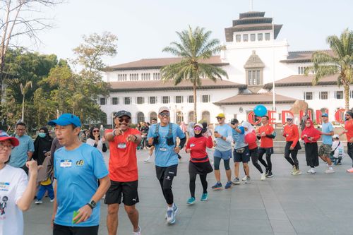 Race photo from Happy One Decade Unpad Runner