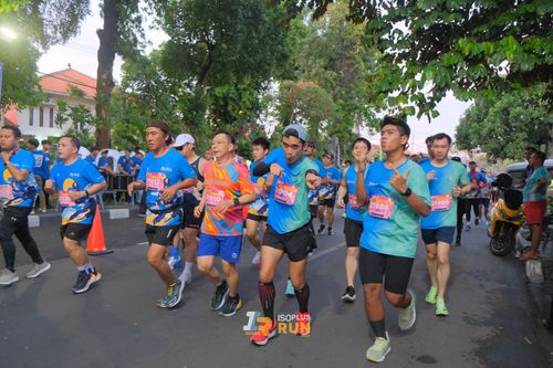 Race photo from Isoplus Run 2024 Surabaya