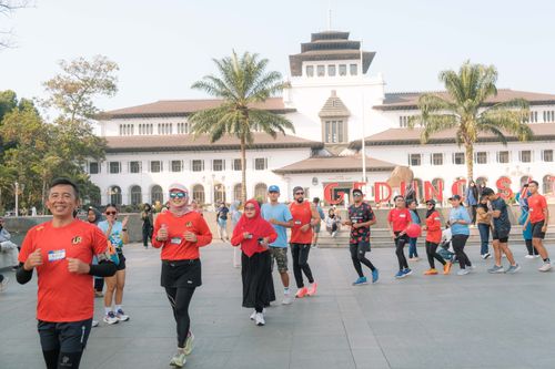 Race photo from Happy One Decade Unpad Runner