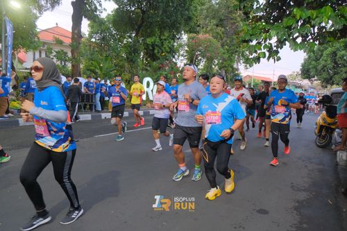 Race photo from Isoplus Run 2024 Surabaya