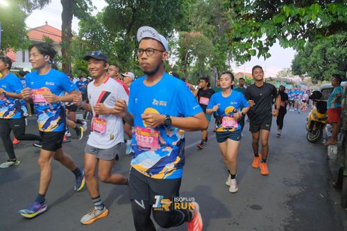 Race photo from Isoplus Run 2024 Surabaya