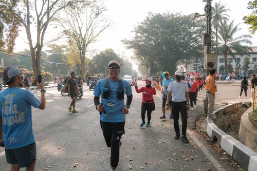 Race photo from Happy One Decade Unpad Runner