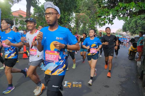 Race photo from Isoplus Run 2024 Surabaya