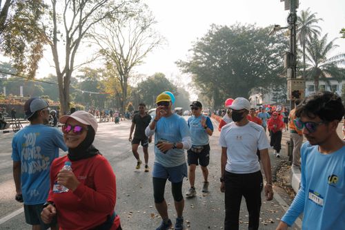 Race photo from Happy One Decade Unpad Runner