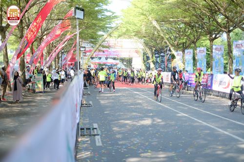 Race photo from Kediri Half Marathon 2024