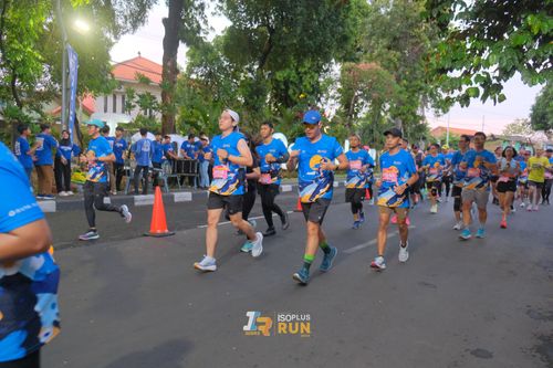 Race photo from Isoplus Run 2024 Surabaya