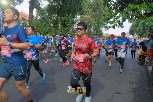 Race photo from Isoplus Run 2024 Surabaya