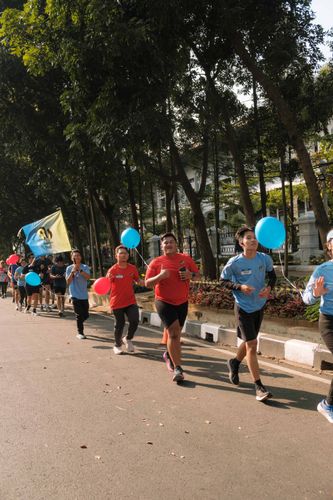 Race photo from Happy One Decade Unpad Runner