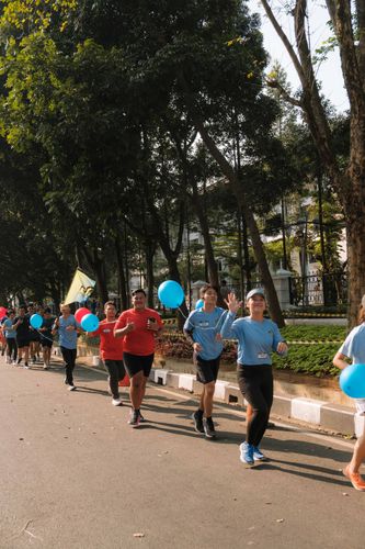 Race photo from Happy One Decade Unpad Runner