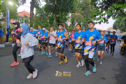 Race photo from Isoplus Run 2024 Surabaya