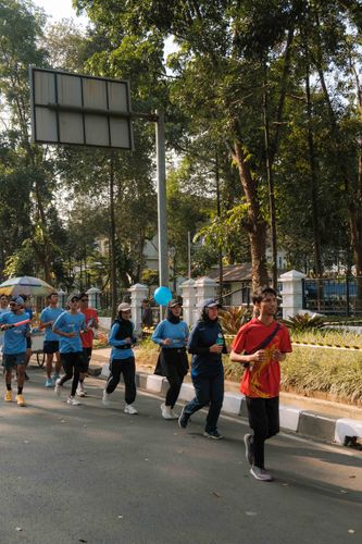 Race photo from Happy One Decade Unpad Runner