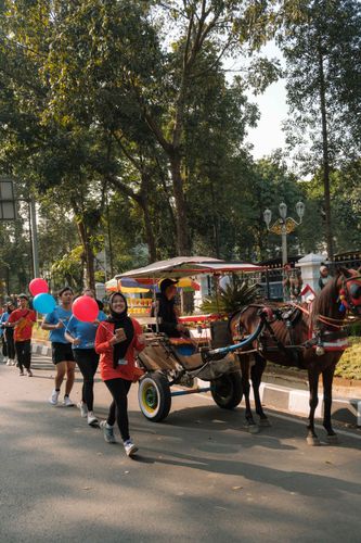 Race photo from Happy One Decade Unpad Runner