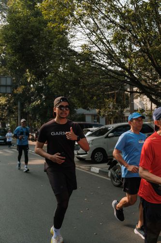Race photo from Happy One Decade Unpad Runner