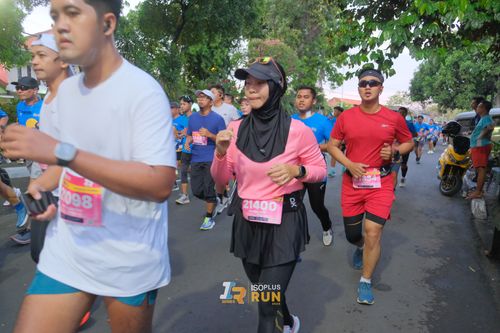 Race photo from Isoplus Run 2024 Surabaya