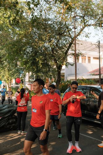 Race photo from Happy One Decade Unpad Runner