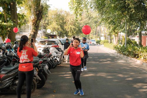 Race photo from Happy One Decade Unpad Runner
