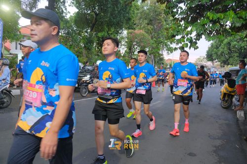 Race photo from Isoplus Run 2024 Surabaya