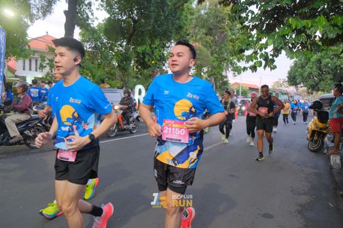 Race photo from Isoplus Run 2024 Surabaya