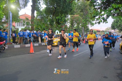 Race photo from Isoplus Run 2024 Surabaya