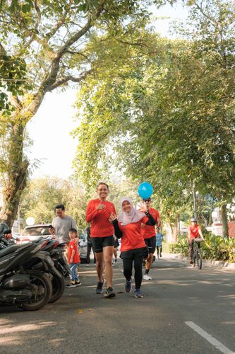 Race photo from Happy One Decade Unpad Runner
