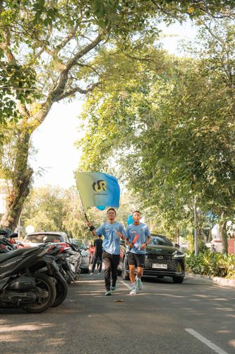 Race photo from Happy One Decade Unpad Runner