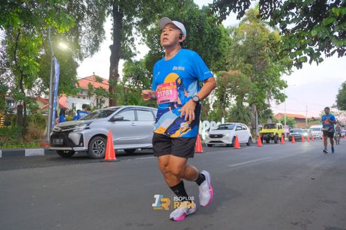 Race photo from Isoplus Run 2024 Surabaya