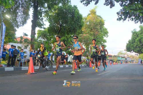 Race photo from Isoplus Run 2024 Surabaya