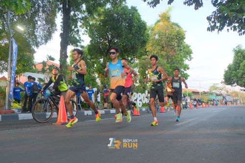 Race photo from Isoplus Run 2024 Surabaya