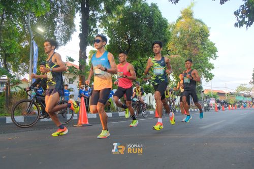 Race photo from Isoplus Run 2024 Surabaya