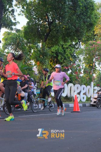 Race photo from Isoplus Run 2024 Surabaya
