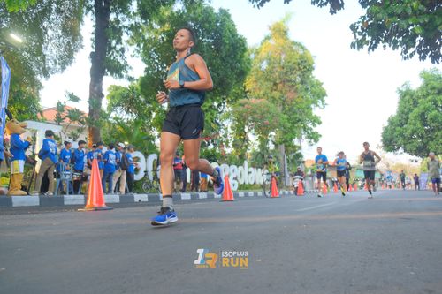 Race photo from Isoplus Run 2024 Surabaya