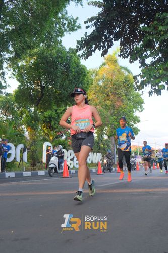 Race photo from Isoplus Run 2024 Surabaya