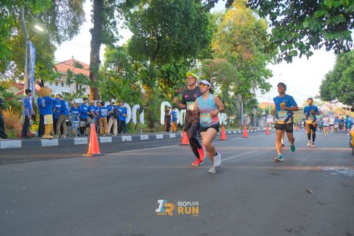 Race photo from Isoplus Run 2024 Surabaya