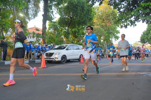 Race photo from Isoplus Run 2024 Surabaya