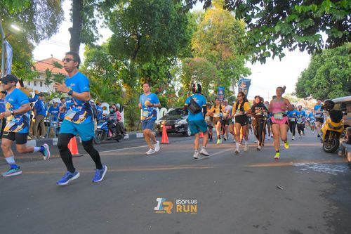 Race photo from Isoplus Run 2024 Surabaya