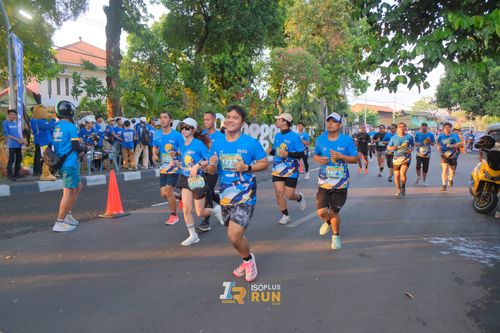 Race photo from Isoplus Run 2024 Surabaya