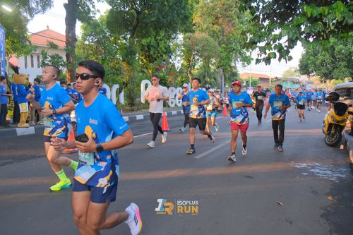 Race photo from Isoplus Run 2024 Surabaya