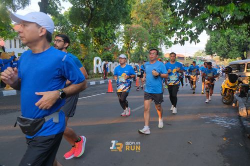 Race photo from Isoplus Run 2024 Surabaya