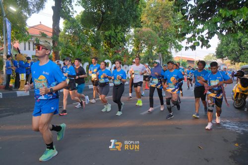 Race photo from Isoplus Run 2024 Surabaya