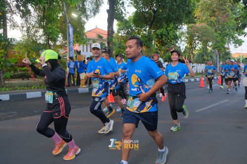 Race photo from Isoplus Run 2024 Surabaya