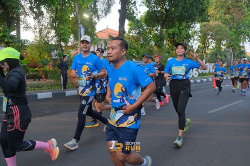 Race photo from Isoplus Run 2024 Surabaya