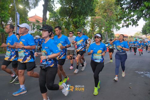 Race photo from Isoplus Run 2024 Surabaya