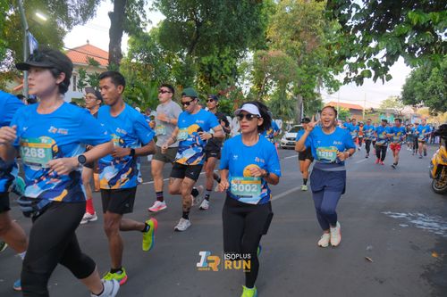 Race photo from Isoplus Run 2024 Surabaya