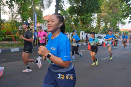 Race photo from Isoplus Run 2024 Surabaya