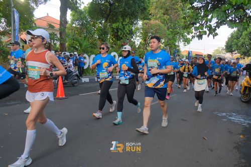 Race photo from Isoplus Run 2024 Surabaya